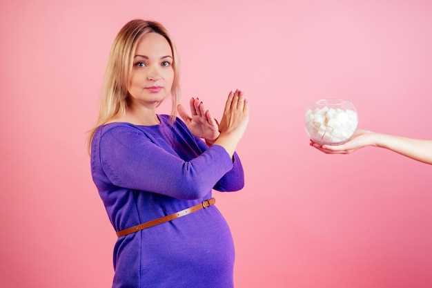 Как меняется цвет мочи при беременности на ранних сроках