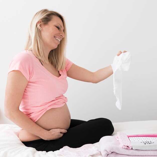 Когда можно ожидать первых шевелений ребенка при первой беременности
